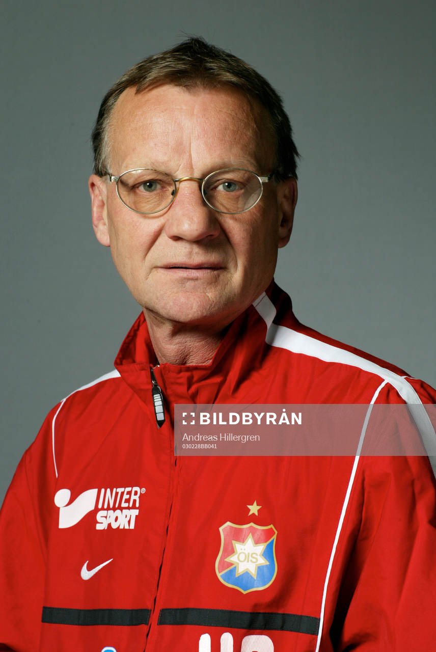 Hans Björnestöl, materialförvaltare