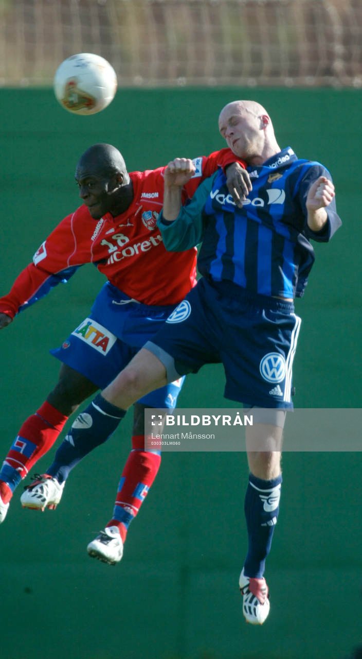 John Pelu, Helsingborg i en nickduell