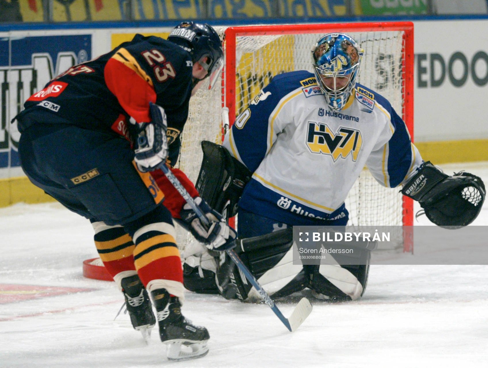Stefan Liv, målvakt, HV71 och Fredrik Lindquist,