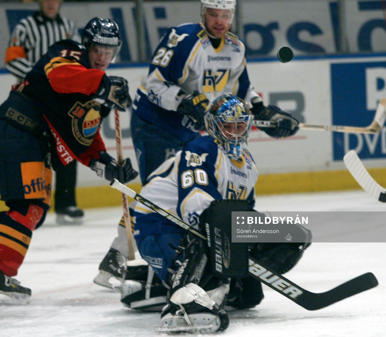 Stefan Liv, målvakt och Timmy Pettersson, HV71 och Juha