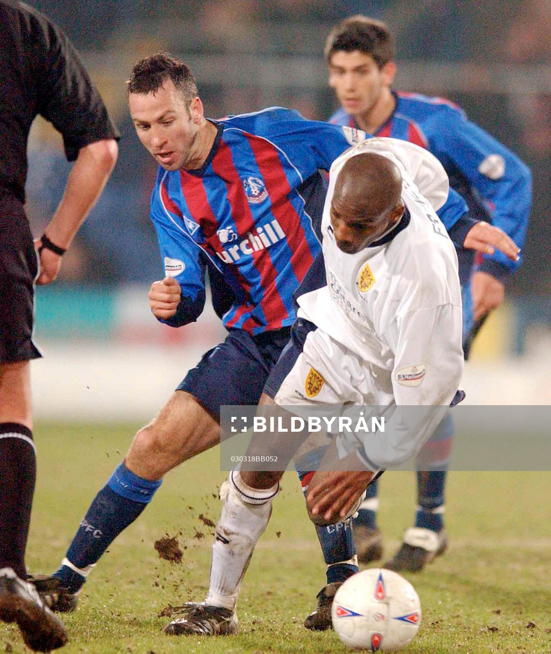 Damien Francis, Wimbledon kämpar mot Shaun Derry , Crystal