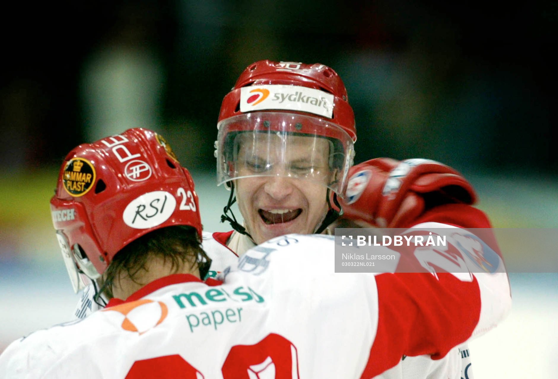 Kalle Koskinen jublar, jubel