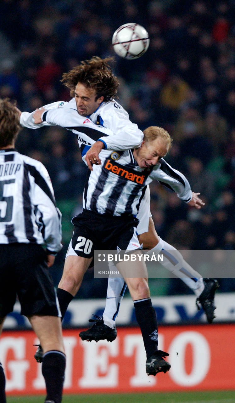 Batistuta och Sensini. Nickduell