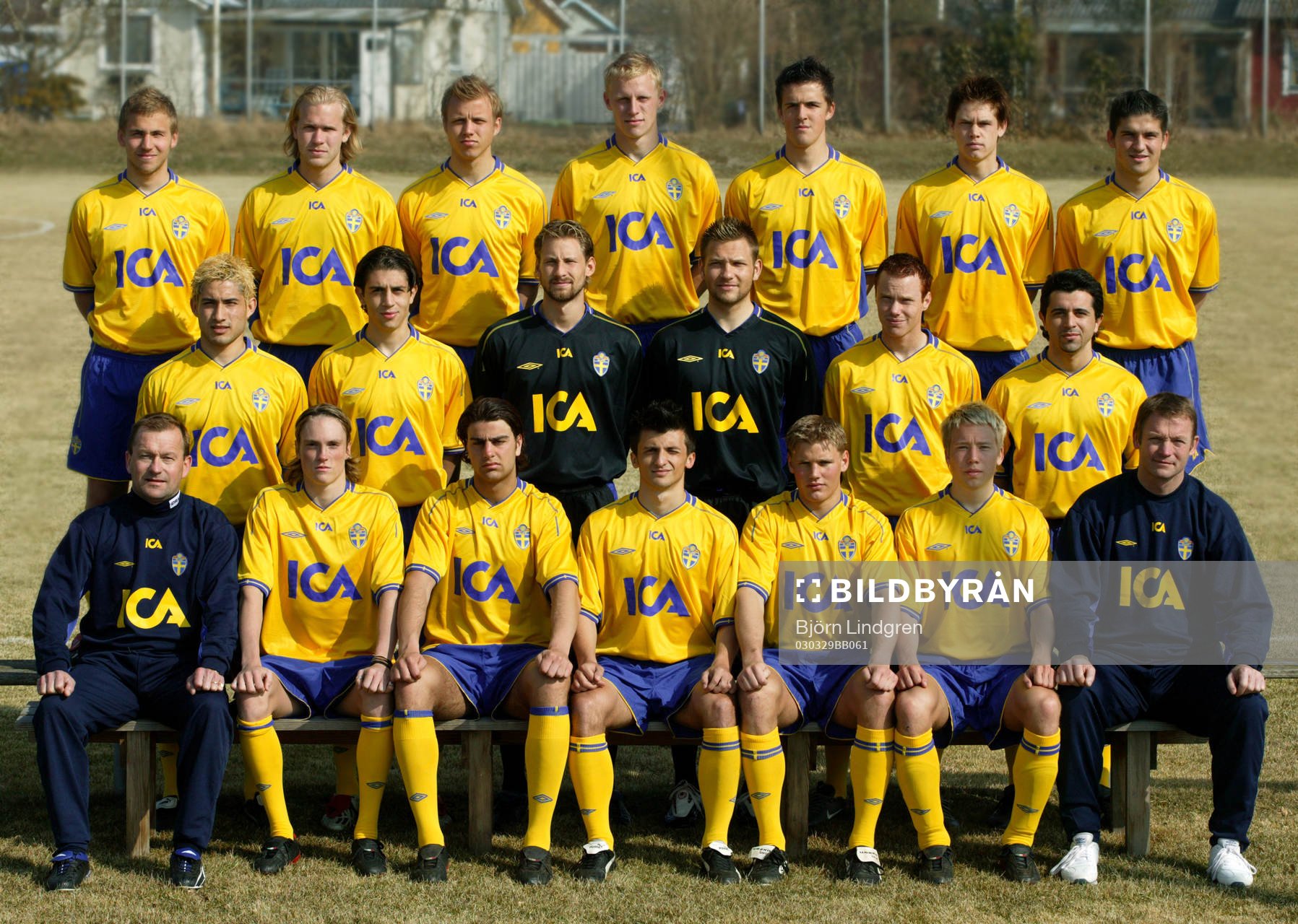 Övre fr. vä: Jon Lundblad, Mikael Dorsin, Stefan Ålander, Richard Henriksson, Per Nilsson, Johan Andersson, Bojan Djordjic. Mellersta fr vä: Pablo Pinones-Arce, Babis Stefanidis, Johan Wiland, Johan Alvbåge, Alexander Farnerud, Gabriel Ucar. Nedre fr vä: Stig Fredriksson, Lars Nilsson, George Mourad, Eldin Karisik, Patrik Jönsson, Adam Johansson, Torbjörn Nilsson.
© Bildbyrån - 26732 D