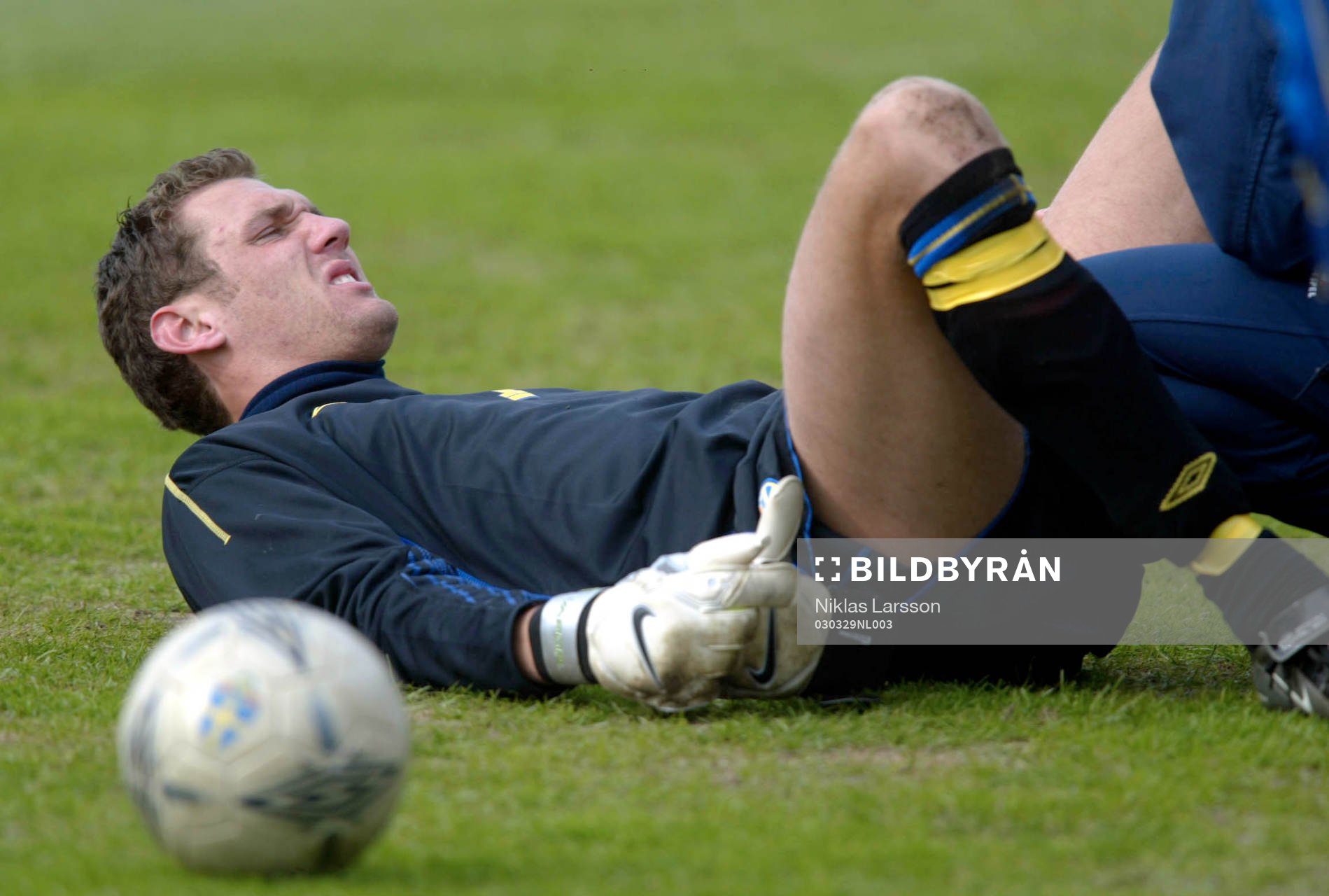 Andreas Isaksson har ont