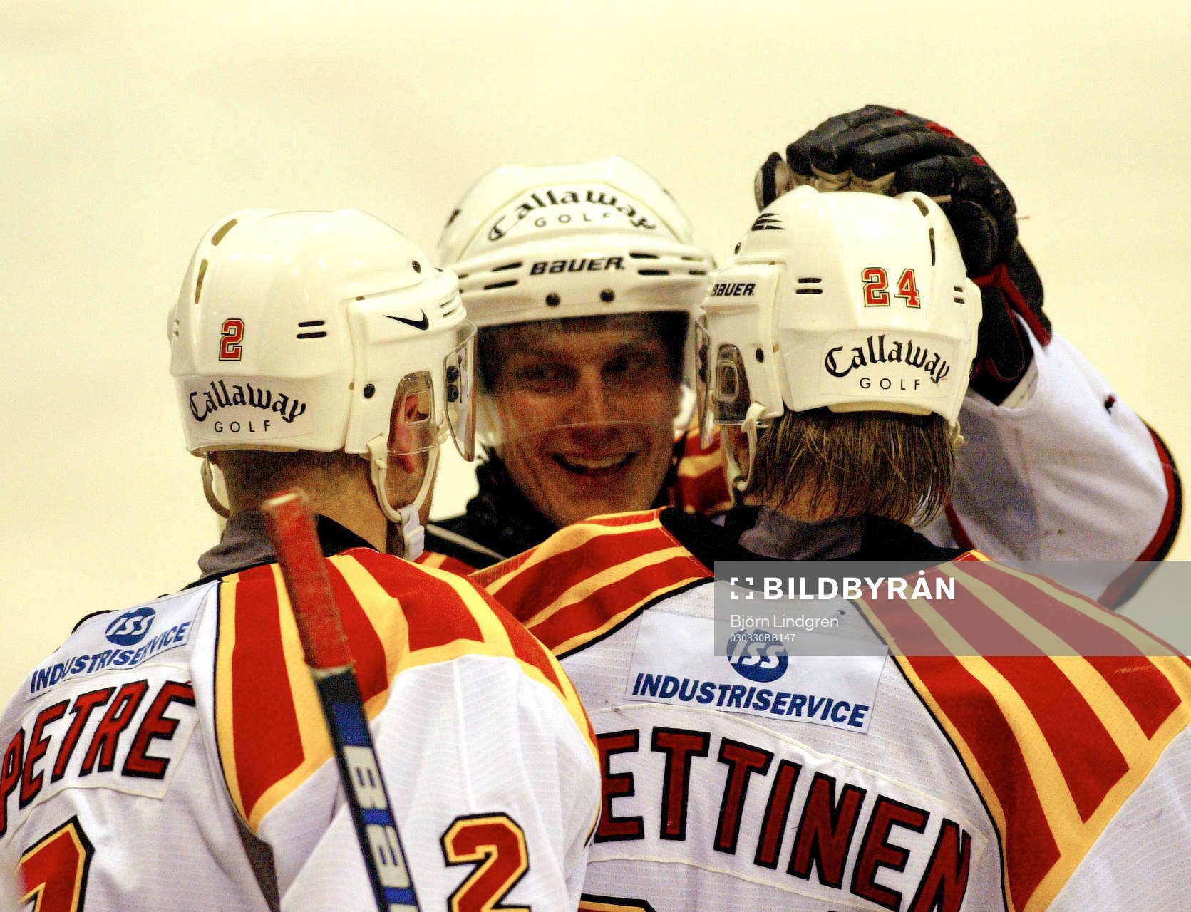Robert Kyrö, Brynäs gratuleras till sitt 1-3-mål av