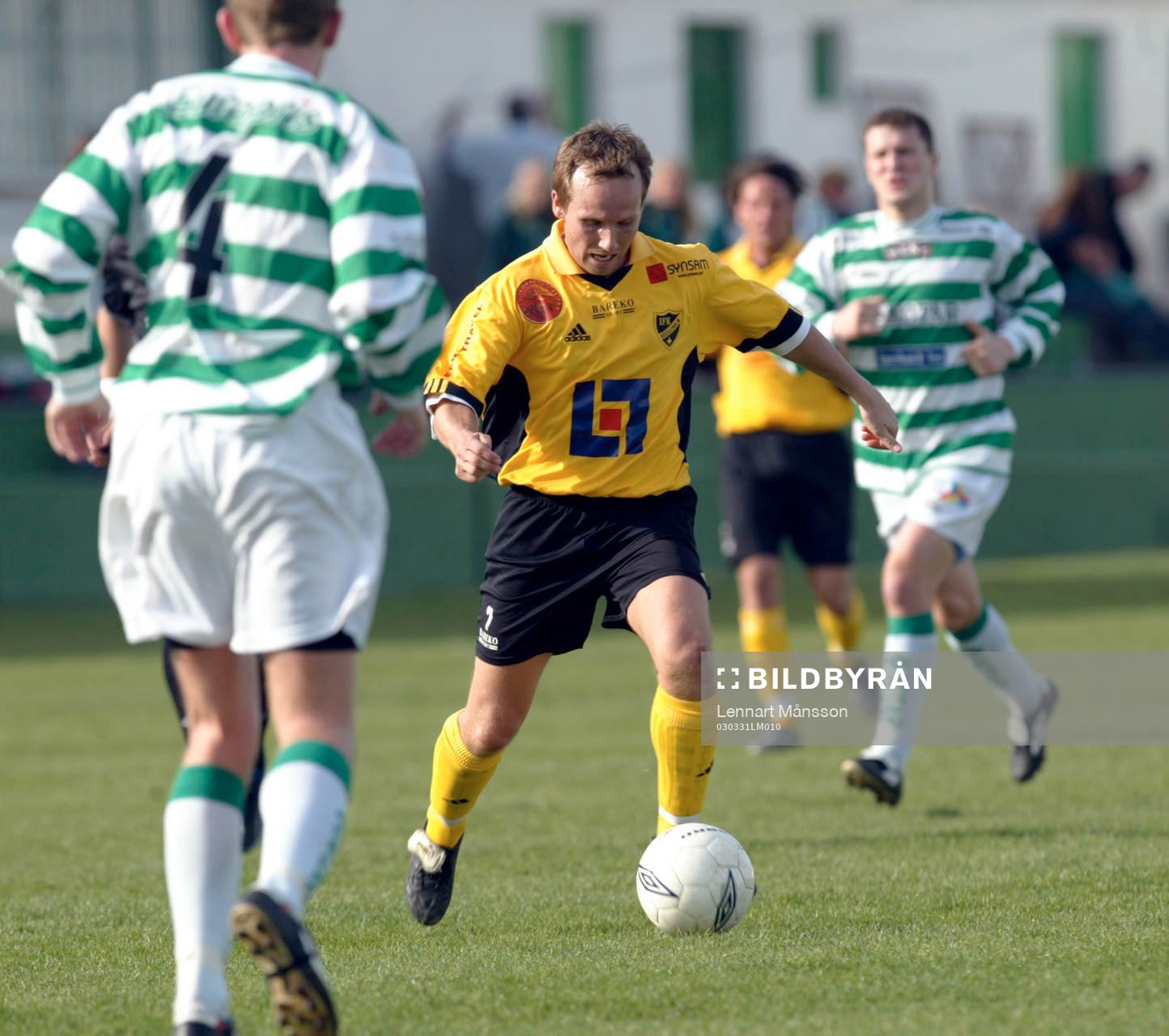 Anders Knippet Karlsson stormar fram