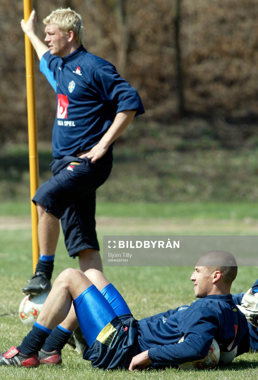 Marcus Allbäck och Henrik Larsson, Sverige