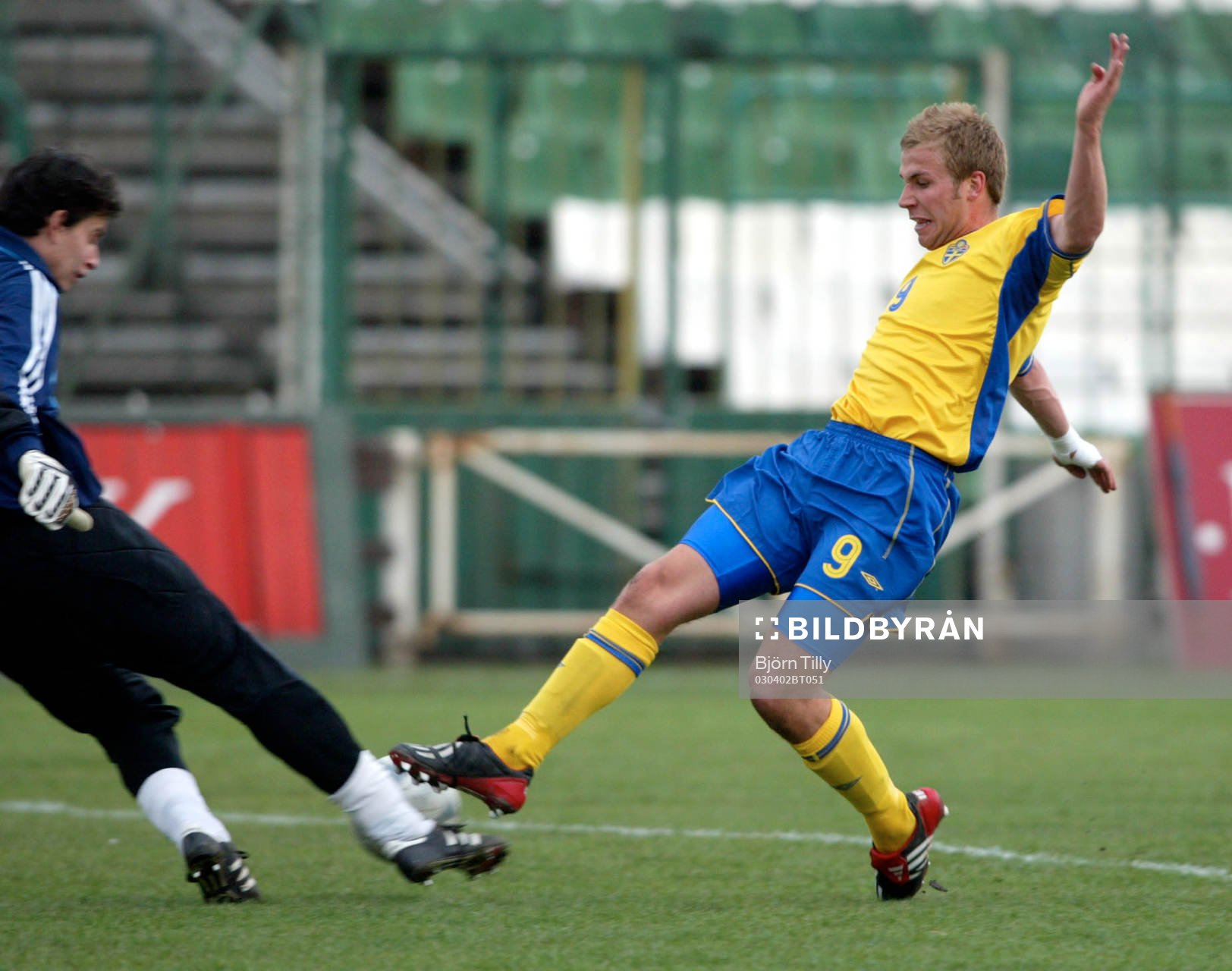 Jon Lundblad, Sverige
