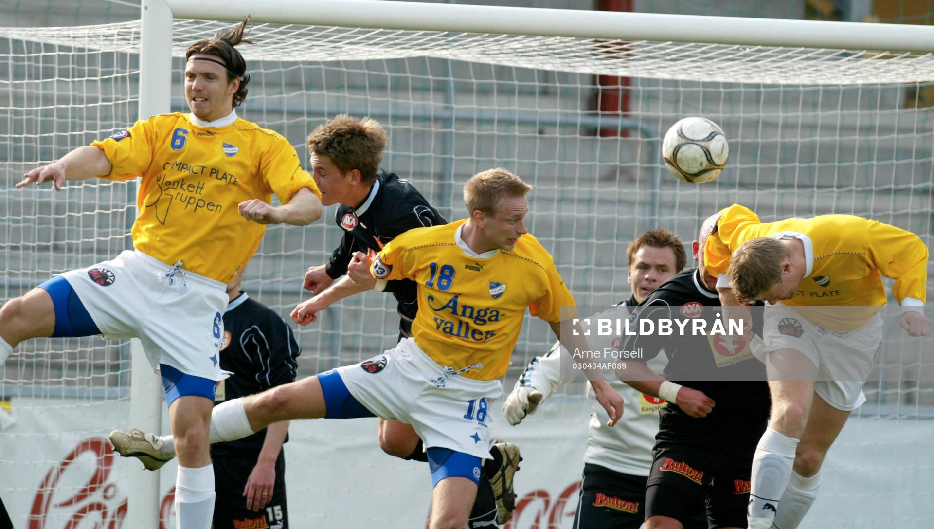 Fotboll, superettan, IFK Malmö - Cafe Opera. Hörna.