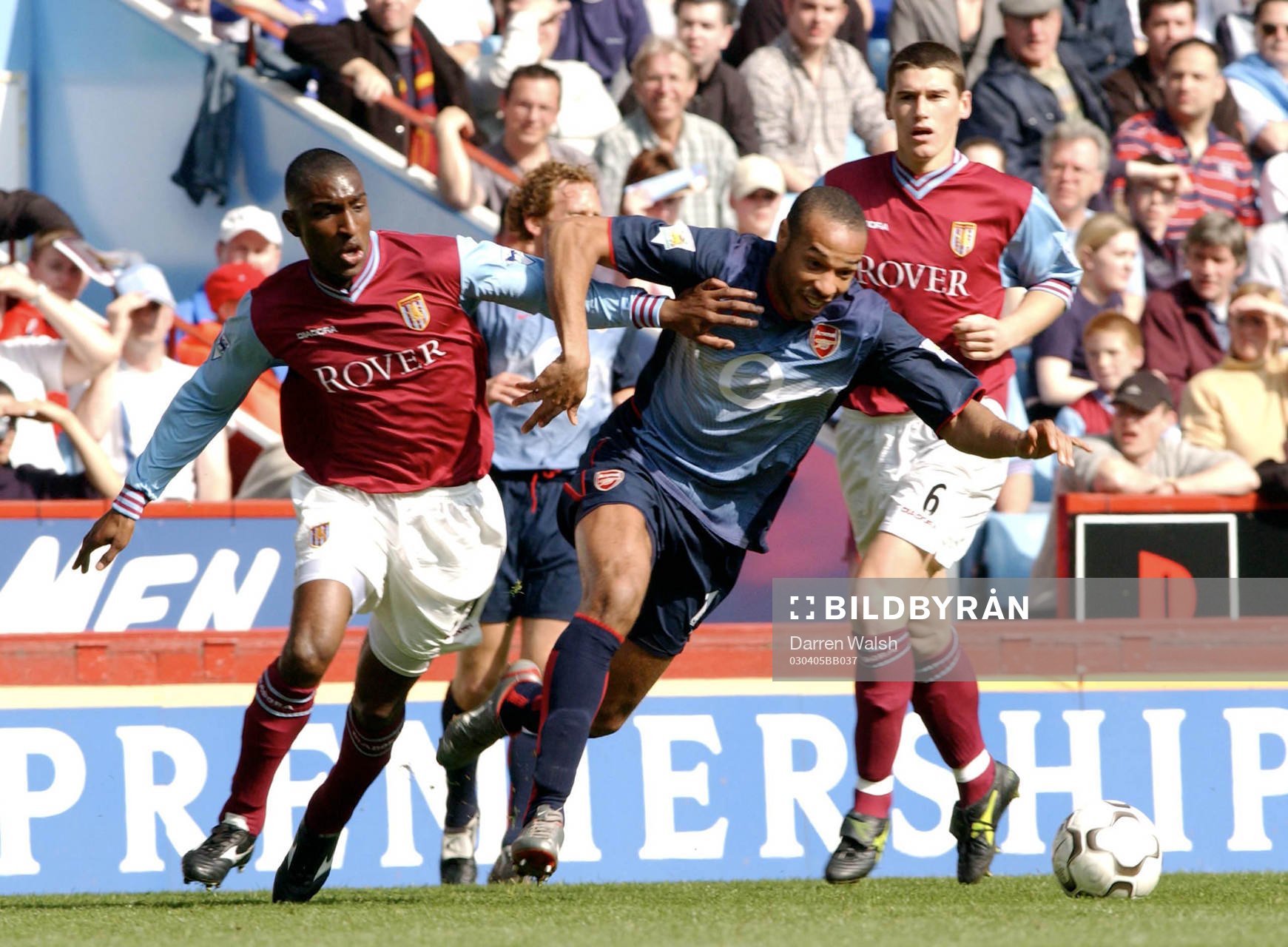 J Lloyd Samuel, Aston Villa och Thierry Henry Arsenal