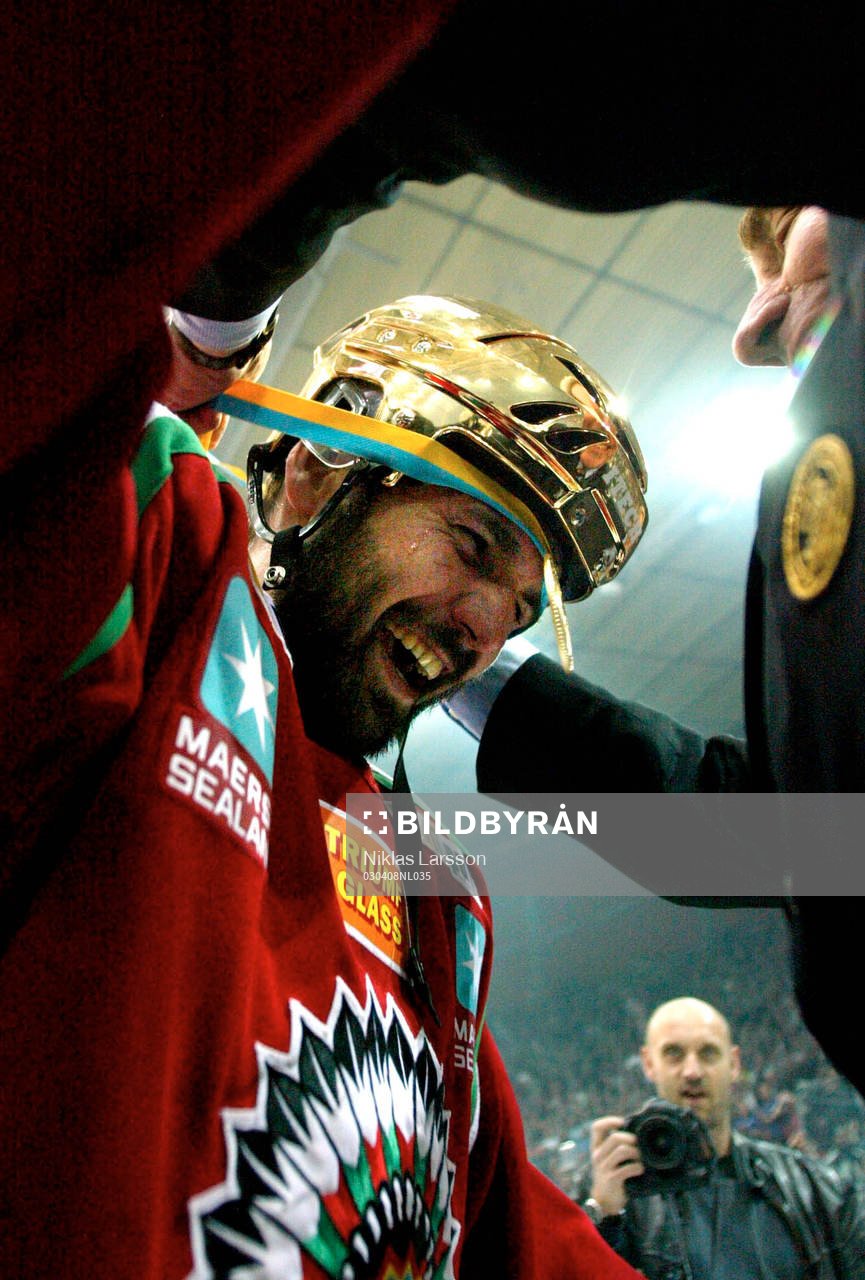 Frölunda svenska mästare! Patrik Carnbäck får