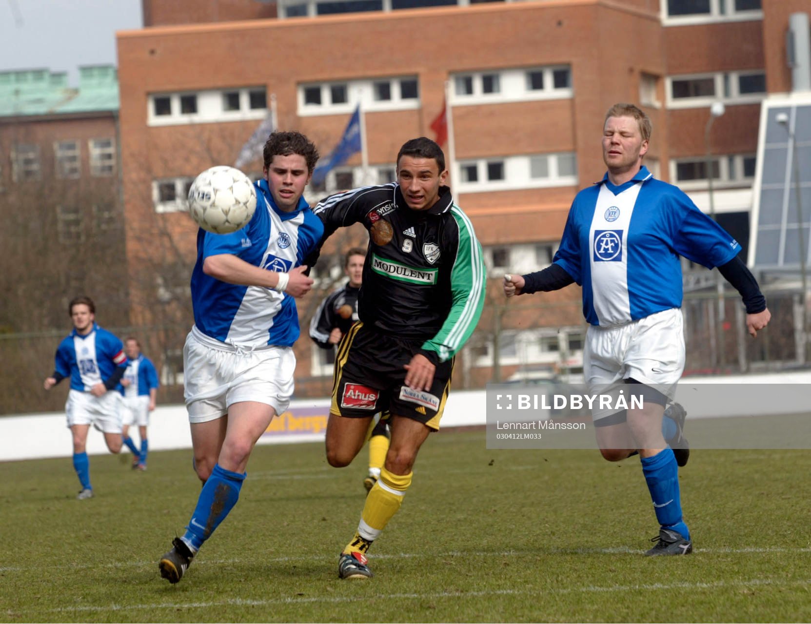 IFK-junioren Burrim ... på språng mellan två