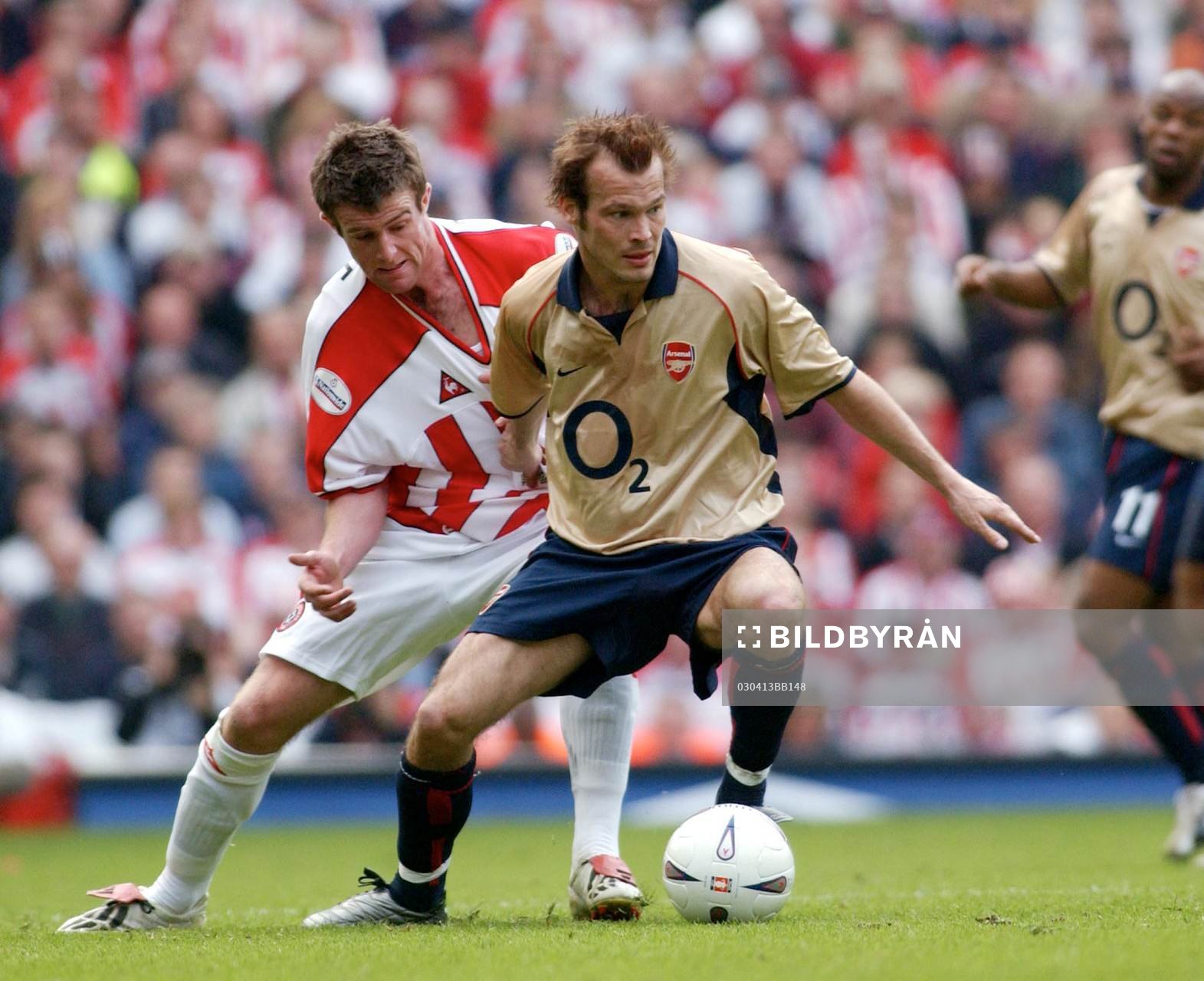 Fredrik Ljungberg, Arsenal och Michael Tonge, Sheffield