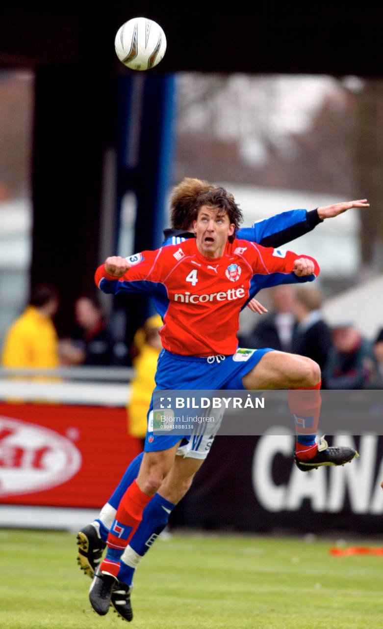 Mikael Gustafsson i nickduell