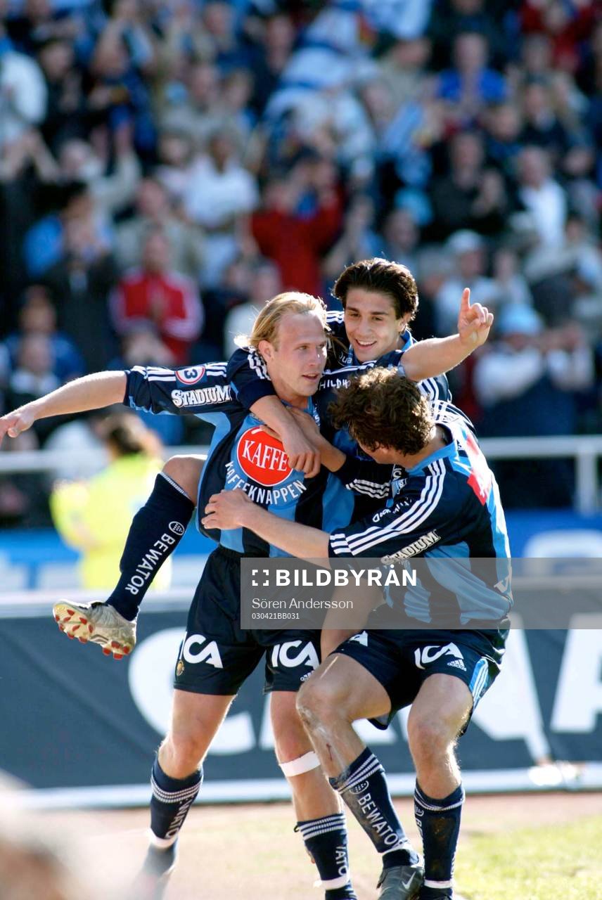 Mikael Dorsin, Babis Stefanidis och Kim Källström, jubel