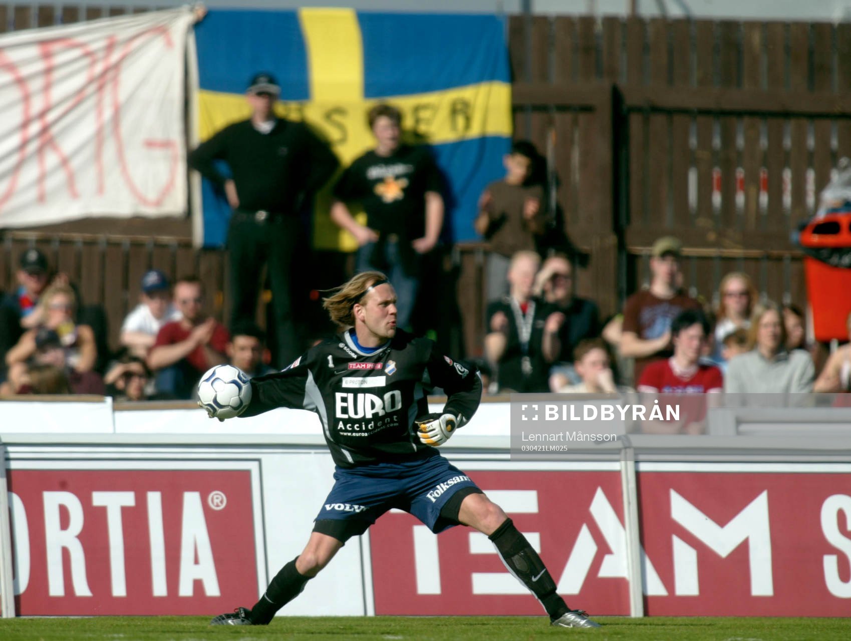  Björn Stringheim, målvakt, inkast.