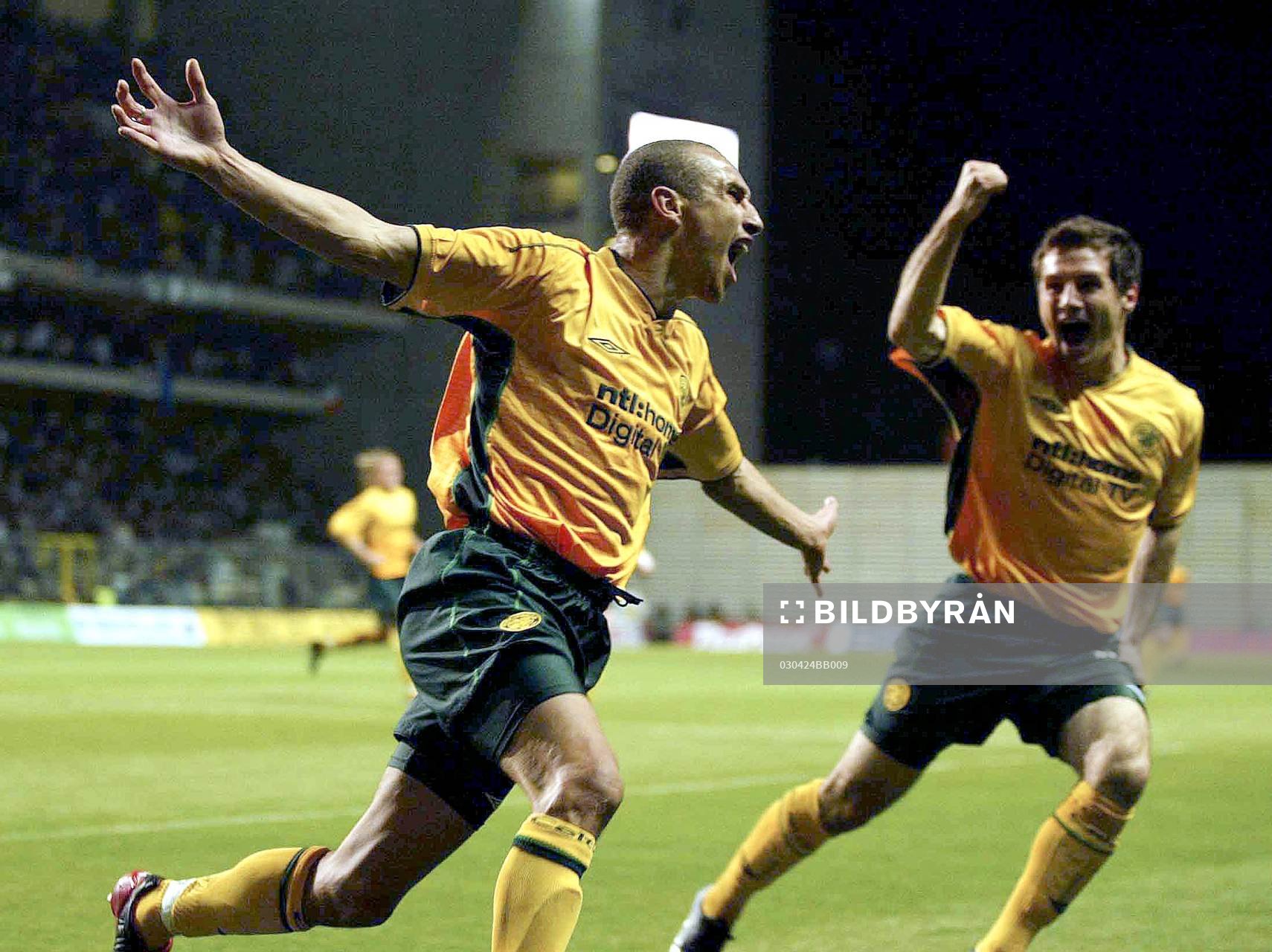  Henrik Larsson, Celtic (Jubel)