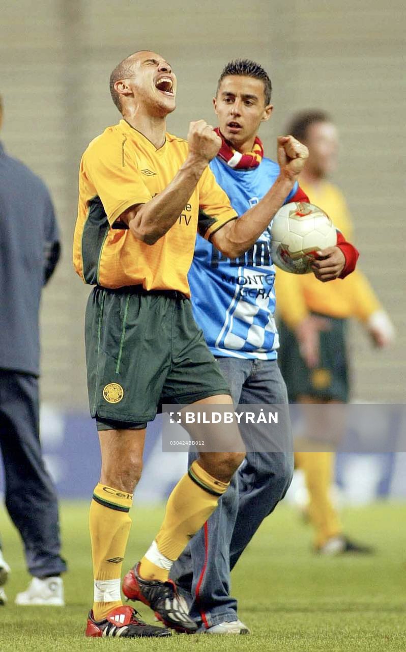  Henrik Larsson, Celtic (Jubel)