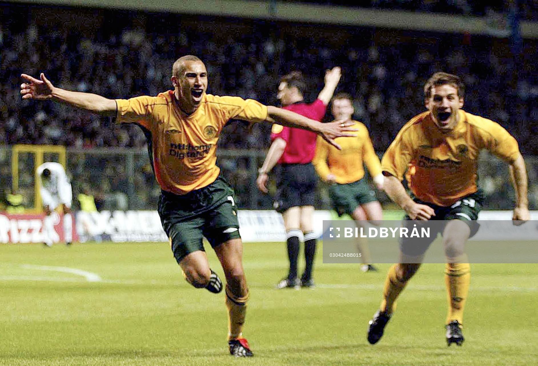  Henrik Larsson, Celtic (Jubel)