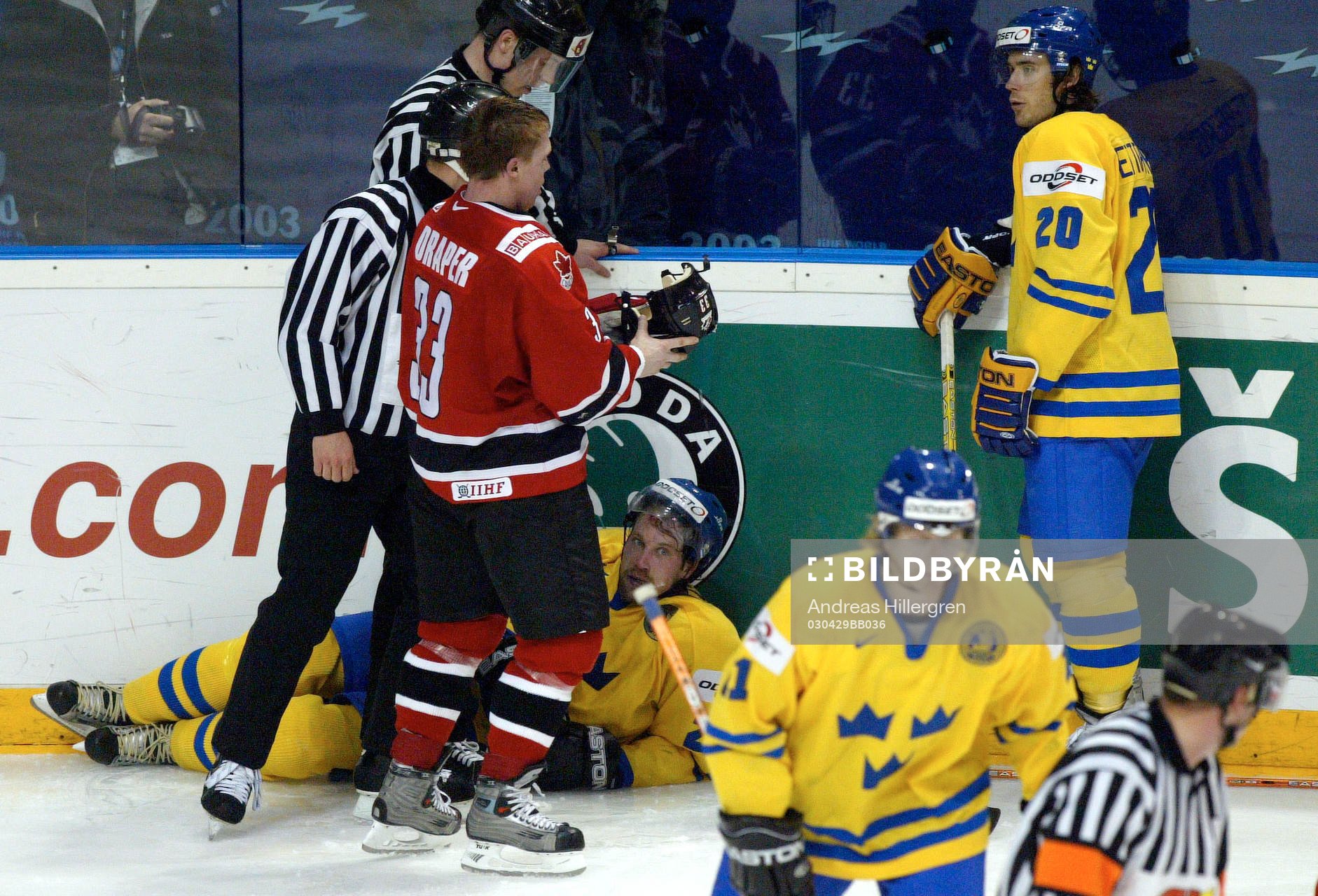 Peter Forsberg, Sverige brottades ner av sin  ryggsäck