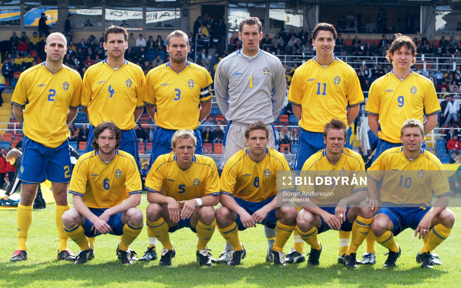 Bakre raden: Teddy Lucic, Andreas Jakobsson, Olof Mellberg,