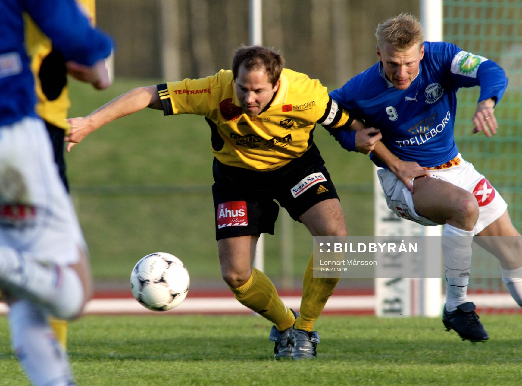 IFK-lagkaptenen Martin Nilsson tar hand om skyttekungen