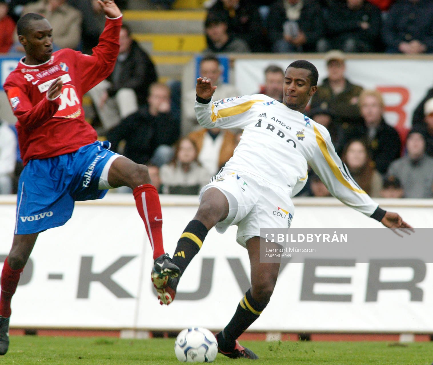 Benjamin Kibebe och Atiba Hutchinson