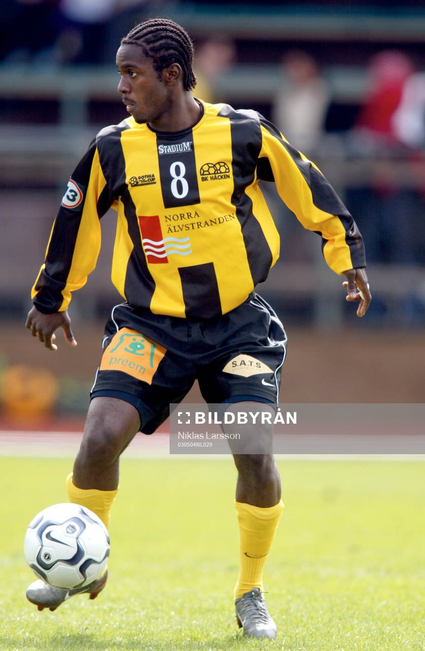 Dulee Johnson, Häcken