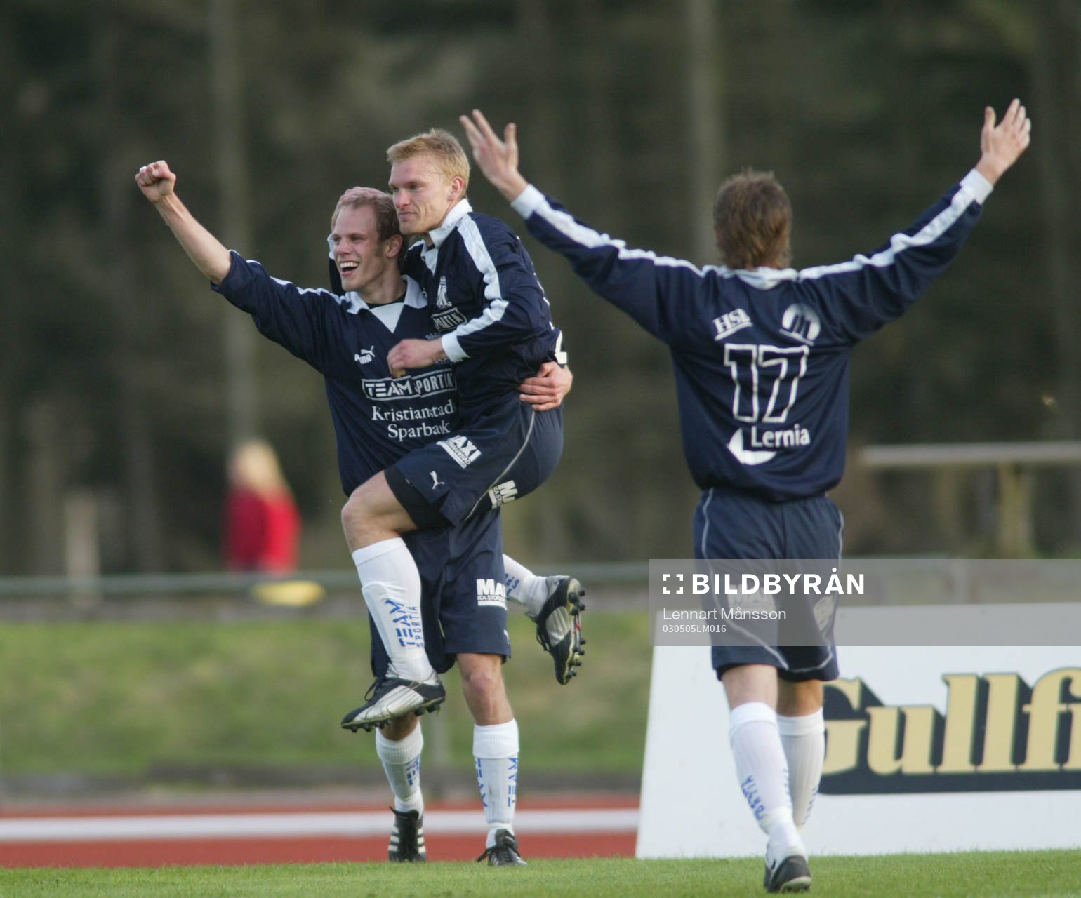 KFF segerjublar, Peter Martinsson har avgjort och tar