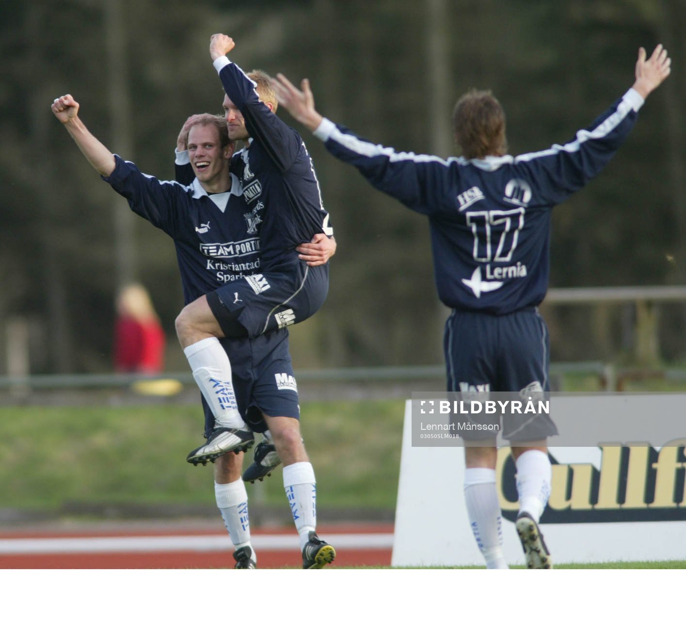 KFF segerjublar, Peter Martinsson har avgjort och tar