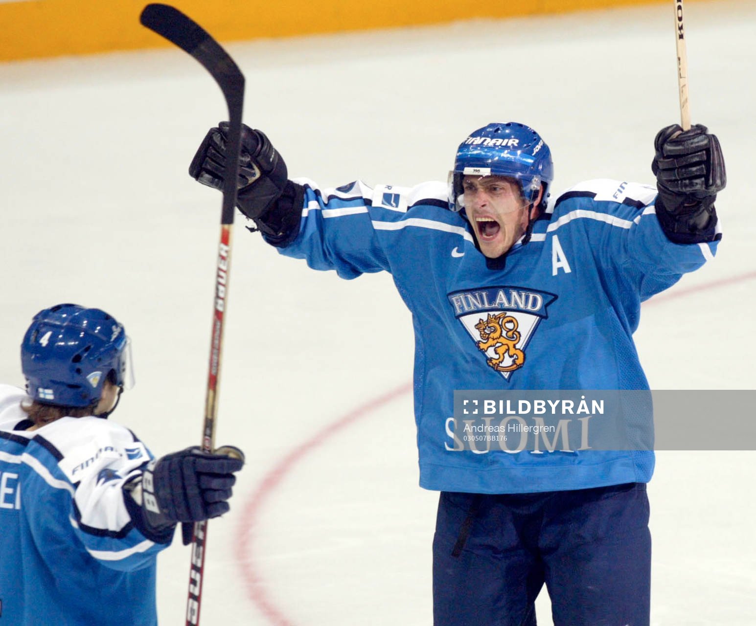 kvartsfinal, Finlands tvåmålsskytt, Teemu Selanne, jubel