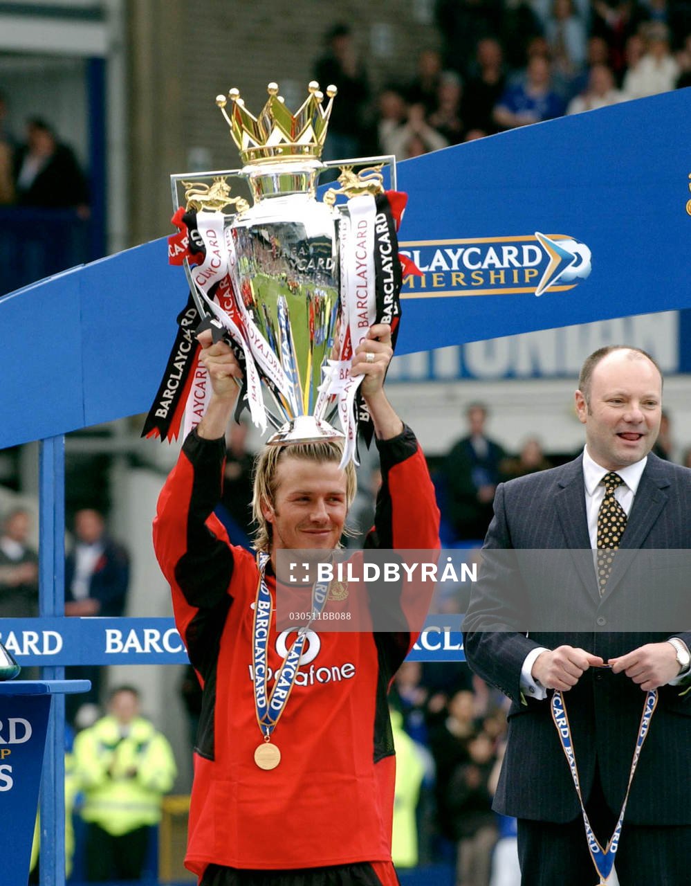  David Beckham, Manchester United jublar med pokalen.