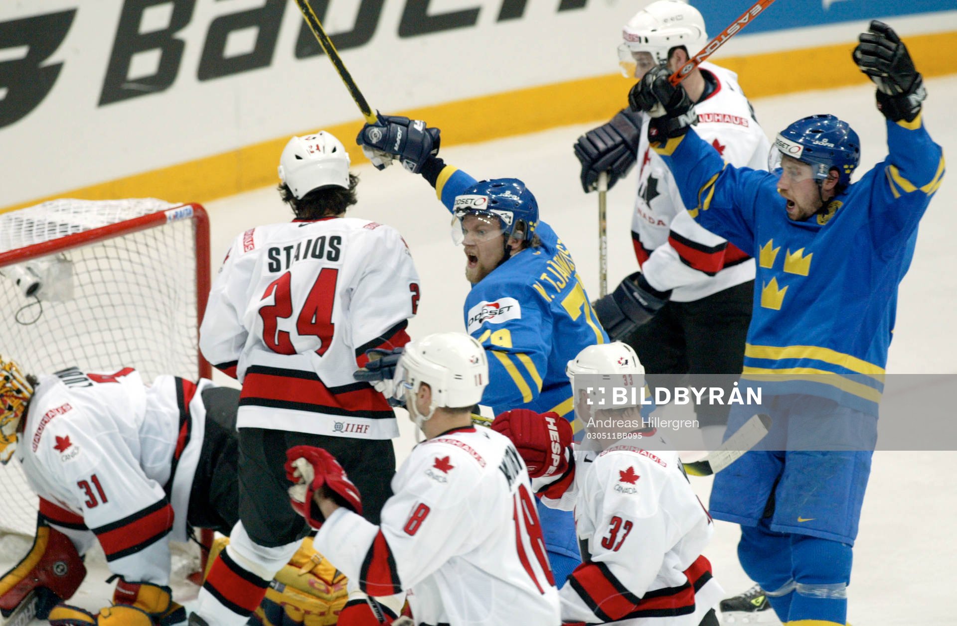 Mathias Tjärnqvist, jubel. Peter Forsberg