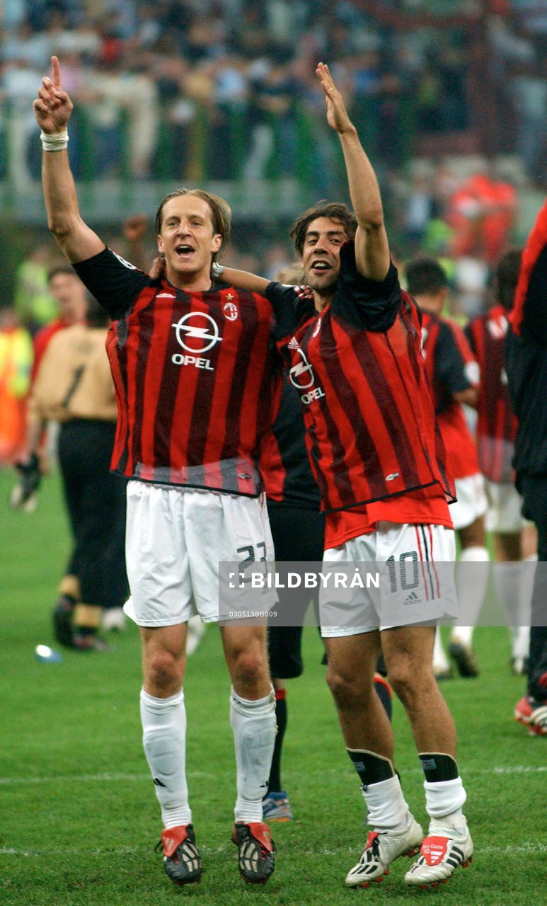  Ambrosini och Rui Costa.