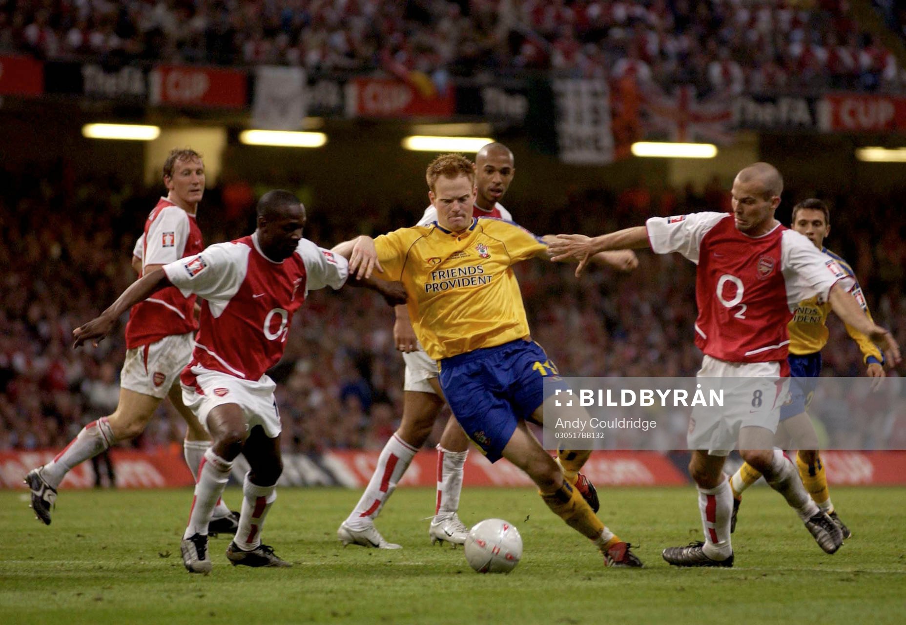 Fredrik Ljungberg och Lauren, Arsenal mot Michael Svensson,