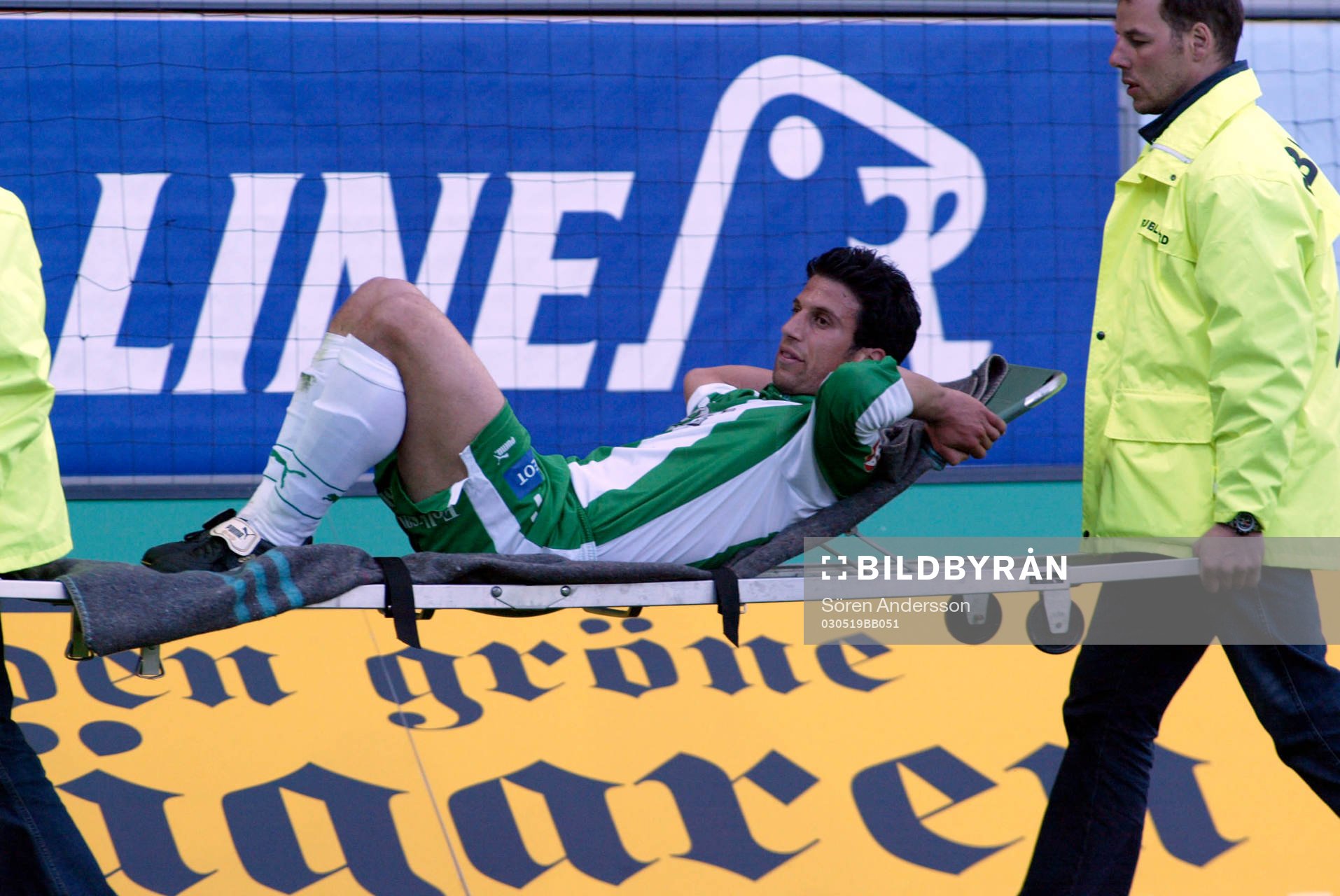 Suleyman Sleyman, Hammarby bär ut på bår. Skada