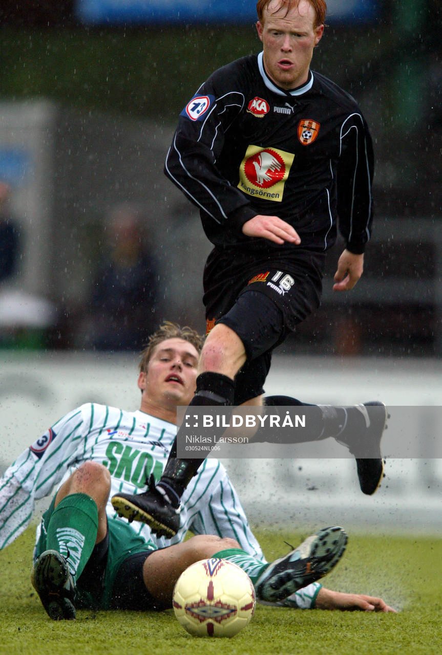 Peter Nyström, Frölunda glidtacklar Olle Siösteen, Café