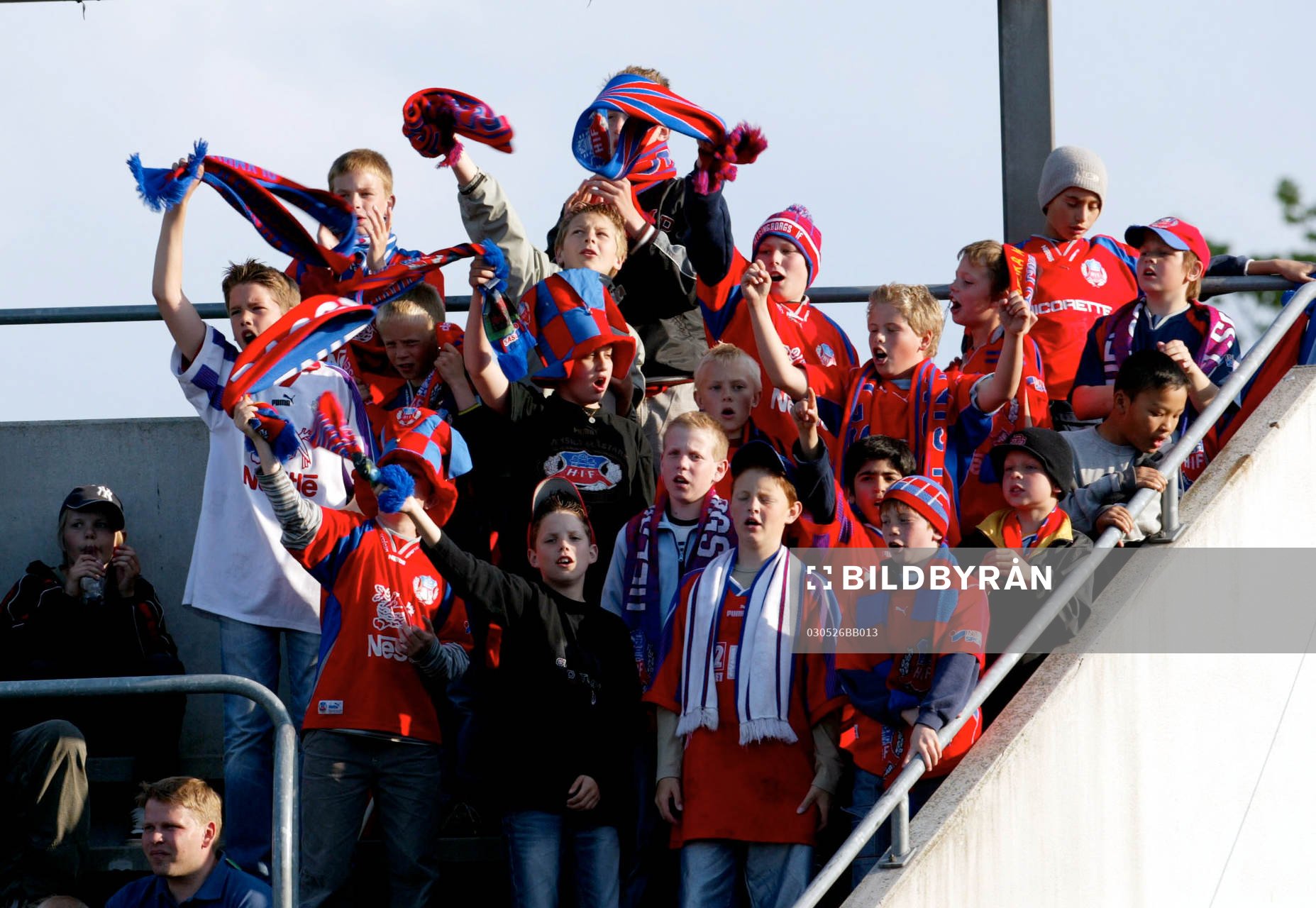 Fans, supporter, barn