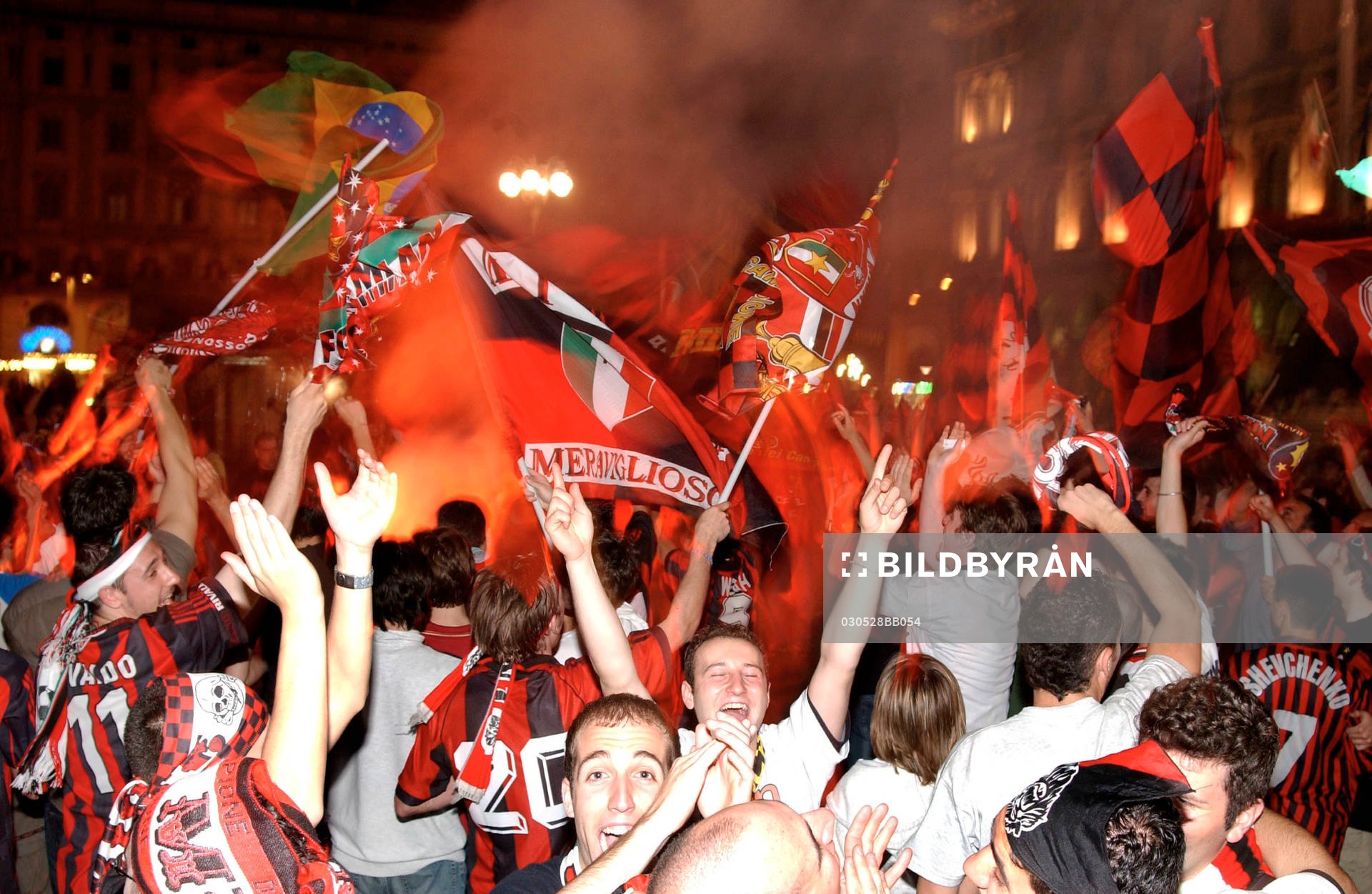 Milano / Piazza Duomo. Milan, fans, supporter firar segern