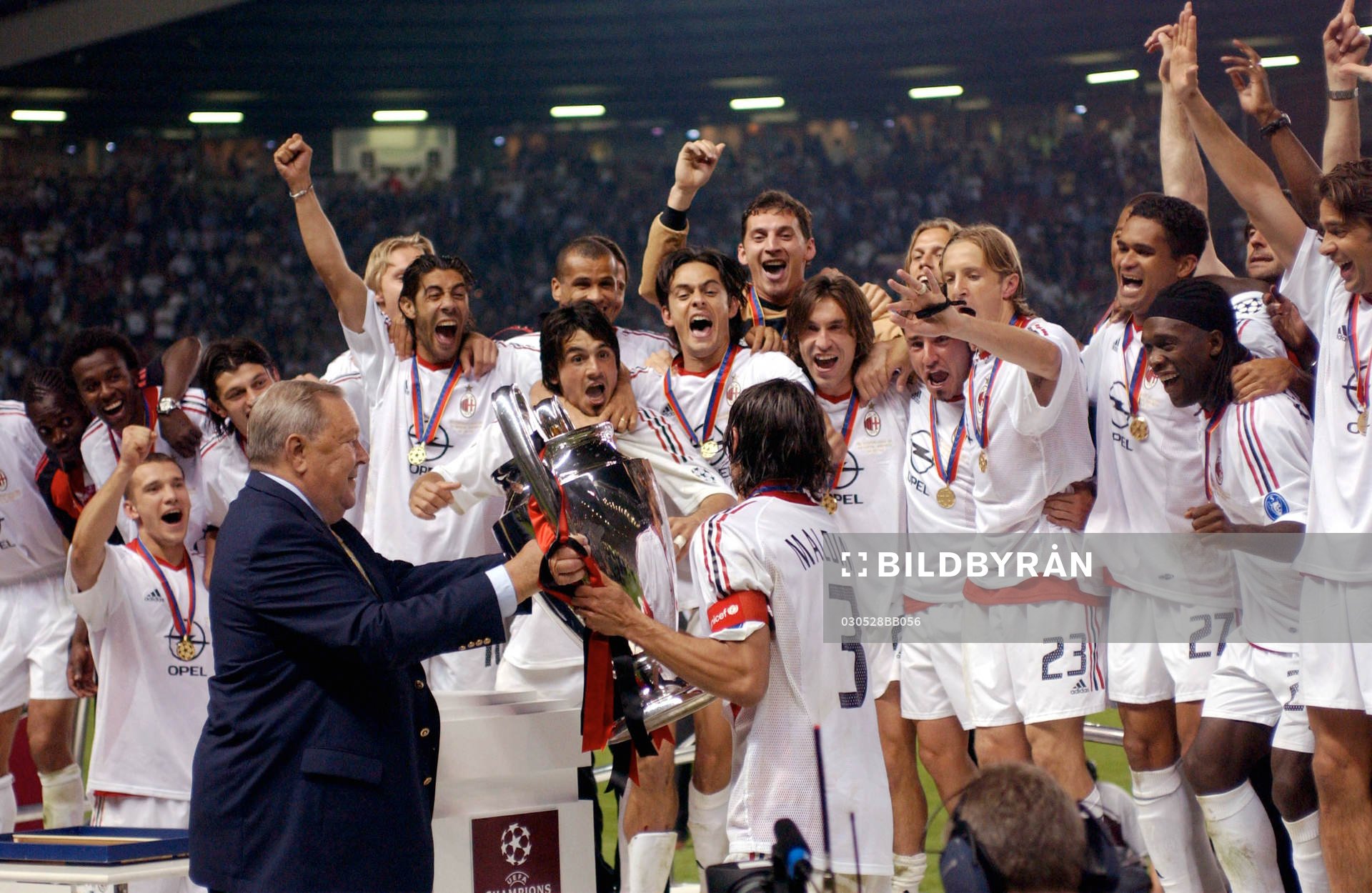 Milan, seger, jubel, pokal. Lennart Johansson UEFA,