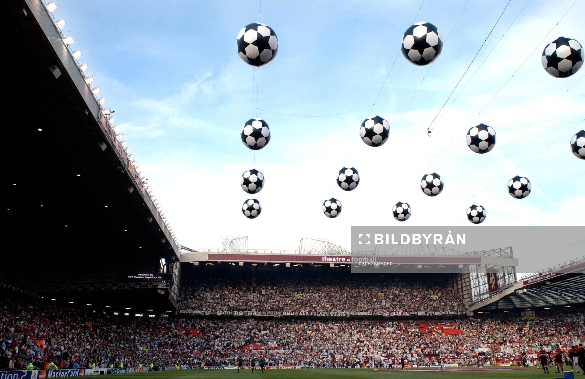 Fotboll, Champions League, final, Juventus - Milan på  Old