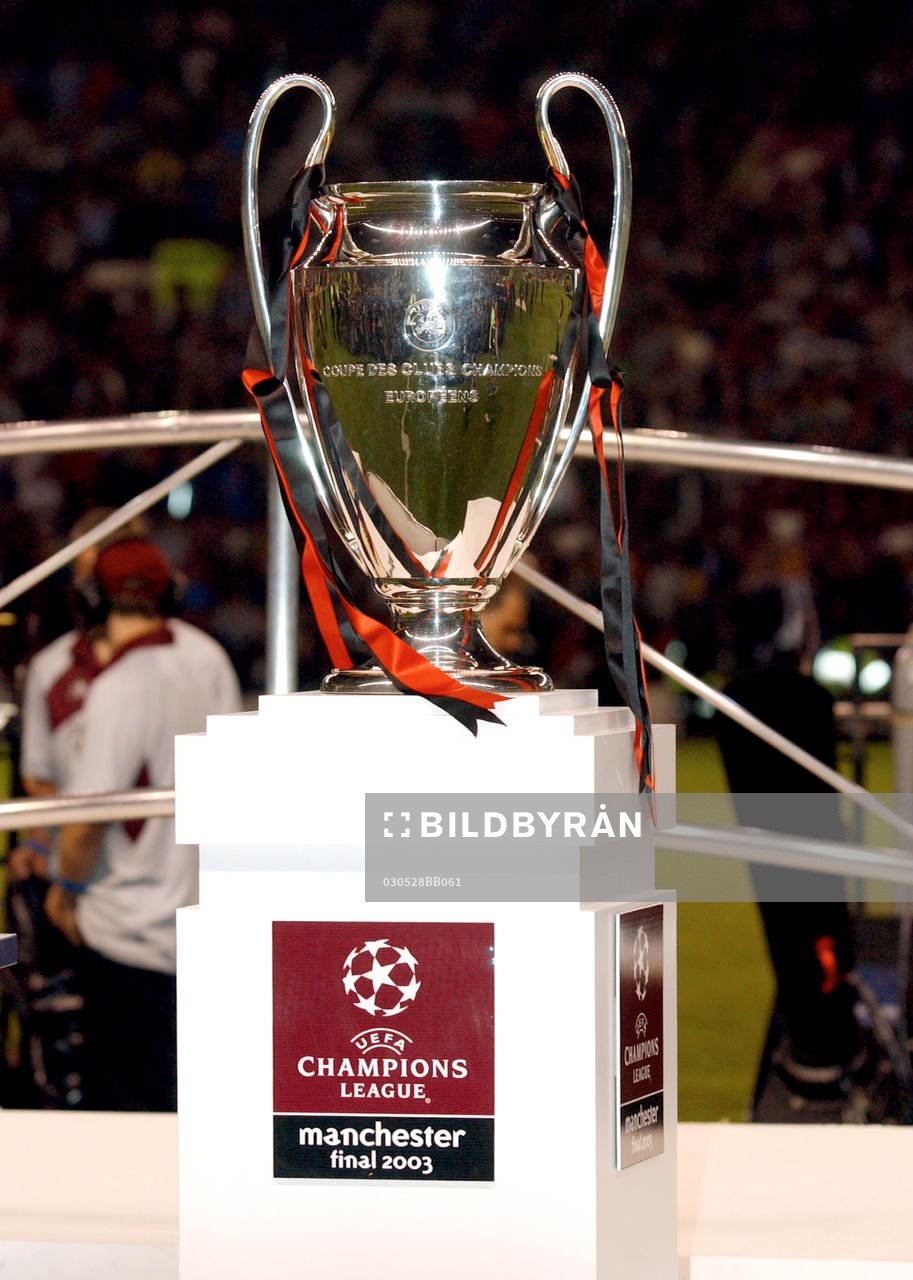 Pokal, buckla