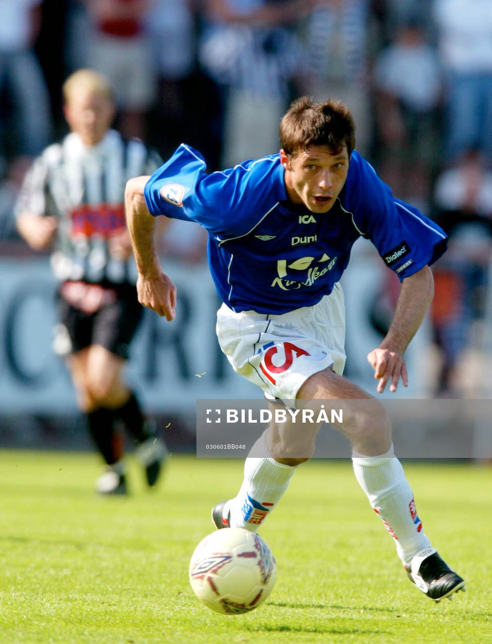 Igor Sypniewski, Halmstad  rycker fram mot mål