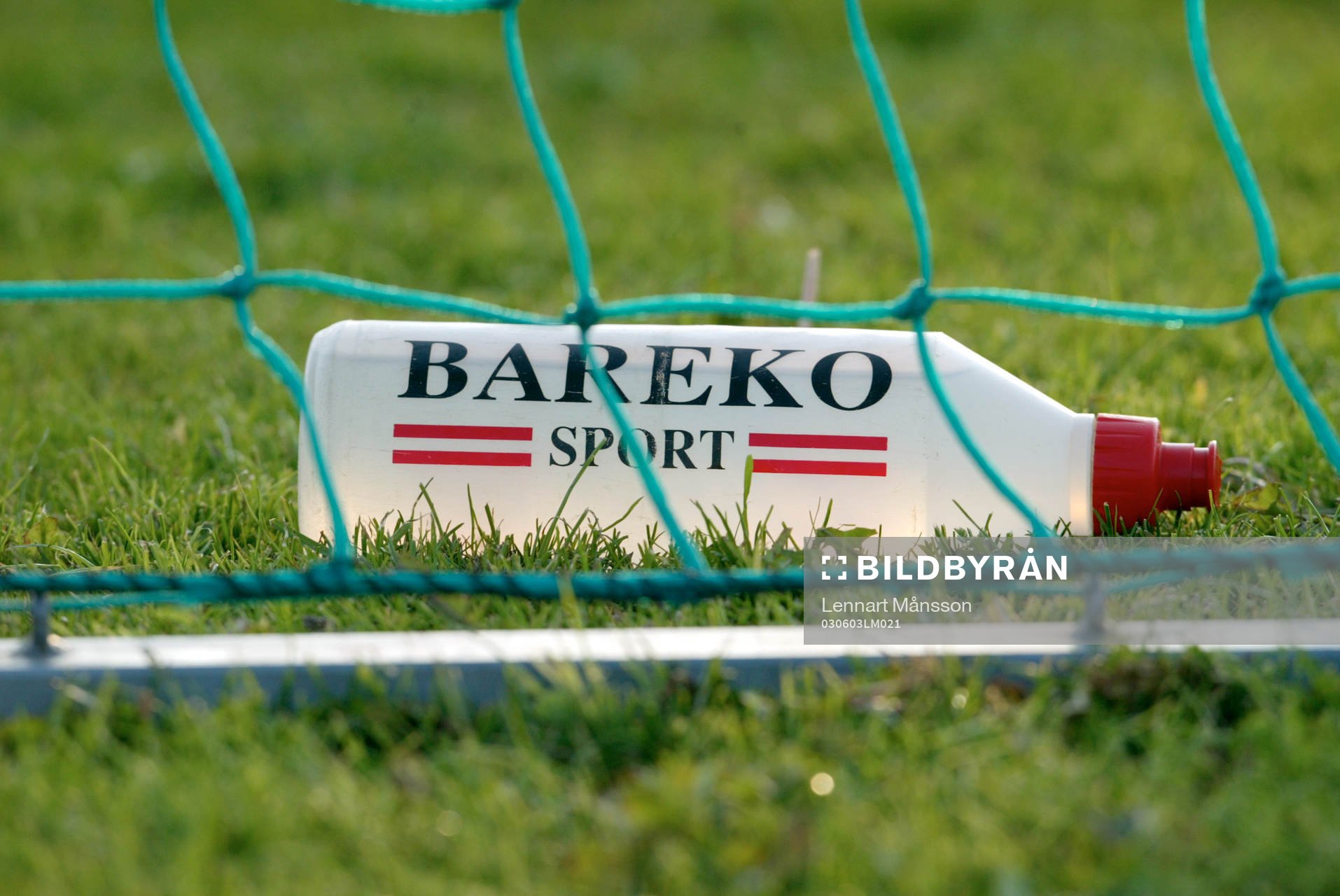 Fotboll, flaska, vattenflaska, nät
