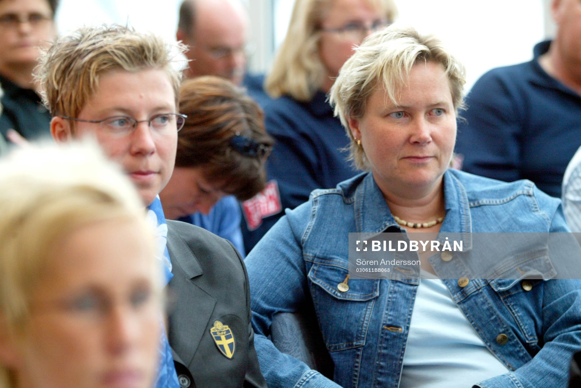 Fotboll, Dam, damprojektilen
