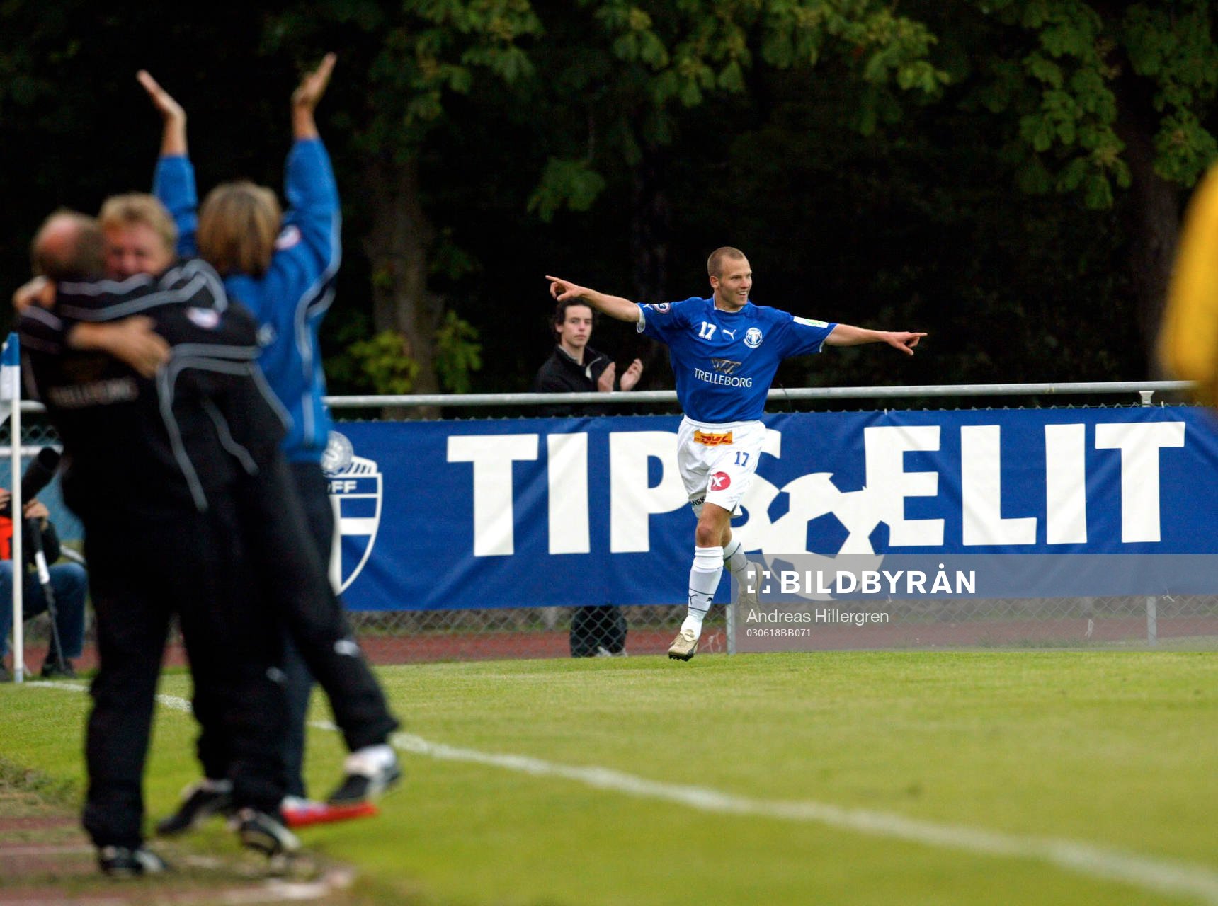 Patrik Svensson, Trelleborg, jubel och Tränare Ulf Larsson