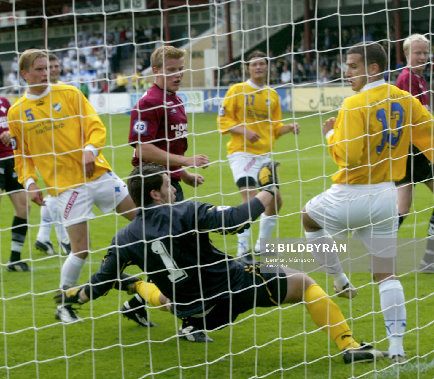 0-1, Niclas Fredriksson längst t.h