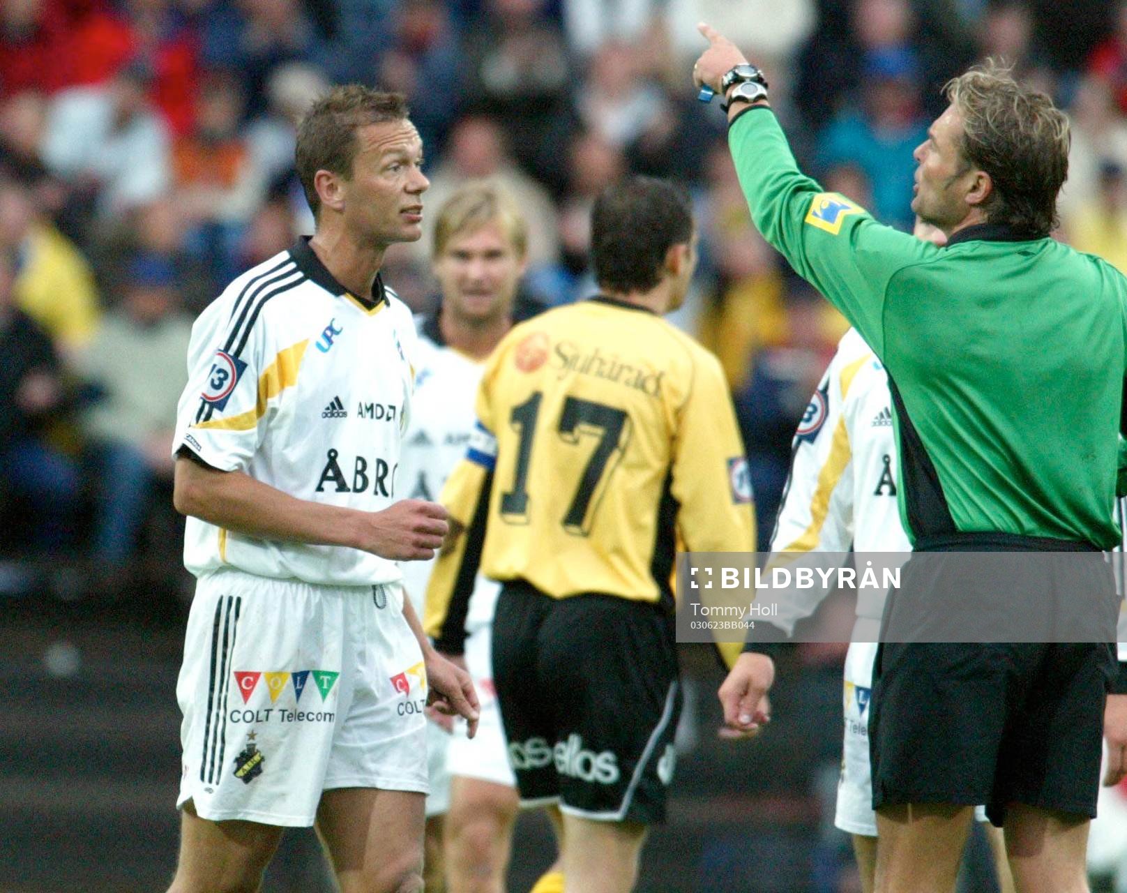 Krister Nordin, AIK, utvisad. Utvisning, domare