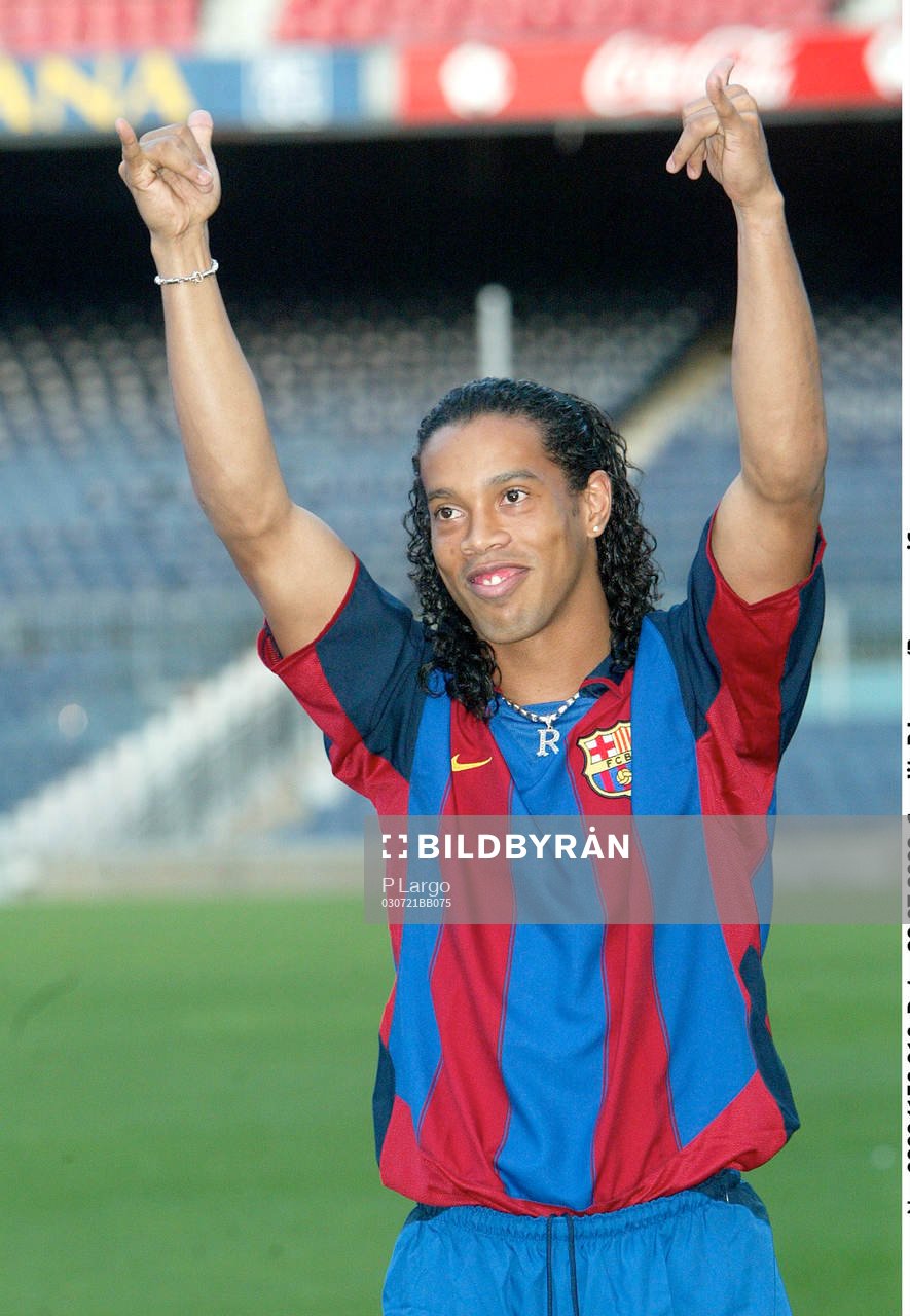 Ronaldinho, Barcelona